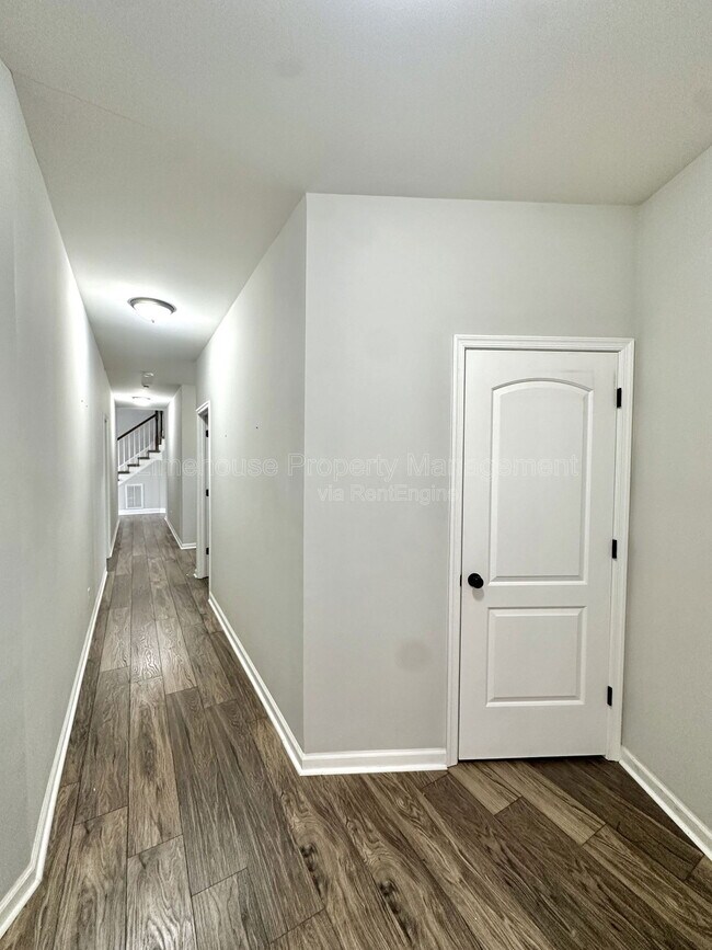 Building Photo - 3121 Deans Ct