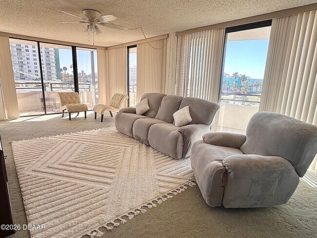 Building Photo - 2900 N Atlantic Ave