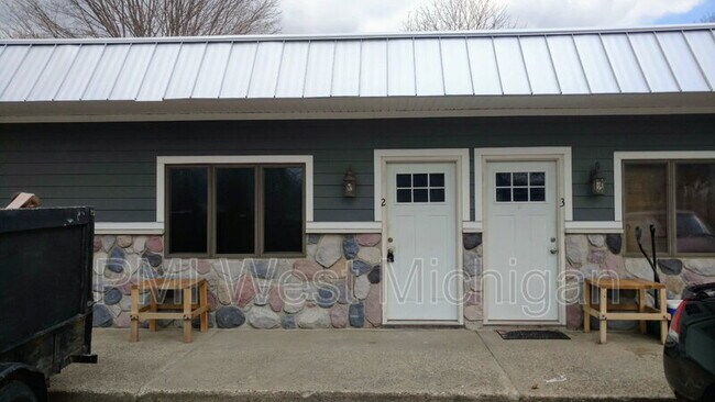 Primary Photo - 14532 State St