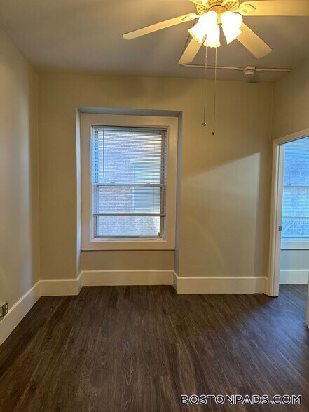 Building Photo - 50 Franklin St