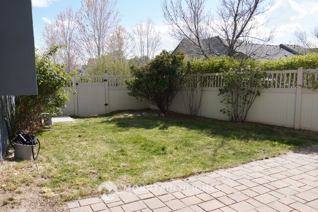 Building Photo - 10983 Sunup Way