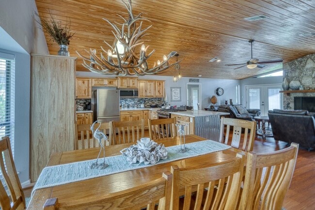Building Photo - 303 Granite Shoals Ln