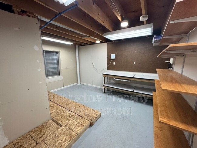 Building Photo - 203 Saddlemountain Rd