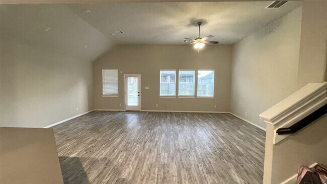 Building Photo - 5802 Golden Peak Ln