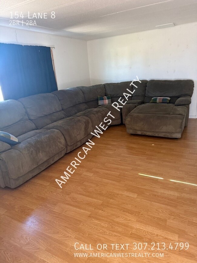 Building Photo - 154 Lane 8