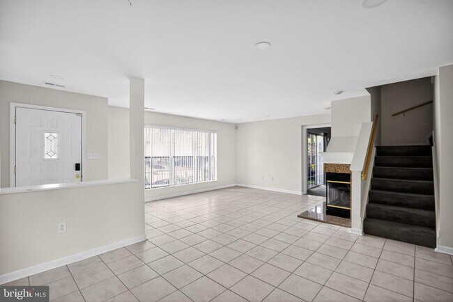 Building Photo - 8711 Gilly Way