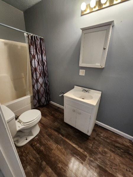 Building Photo - 2782 Latulle Ave