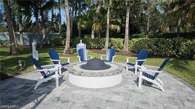 Building Photo - 2305 Ariane Dr