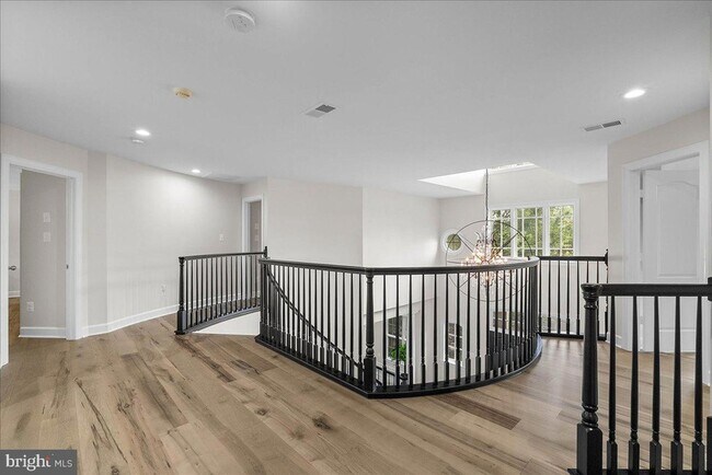 Building Photo - 20589 Myers Pl