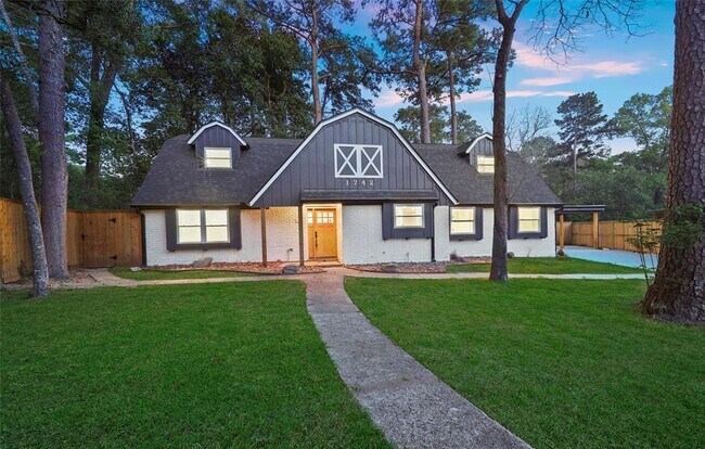 Primary Photo - 1742 Hill Top Ln