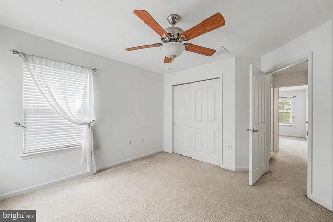 Building Photo - 9 Woodmere Avenue