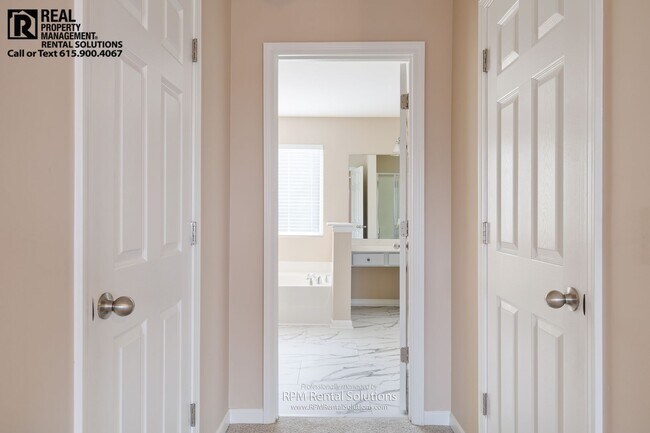 Building Photo - Stunning luxury home in McKay's Mill w/ neighborhood pool, fitness, walking trails and so much more!