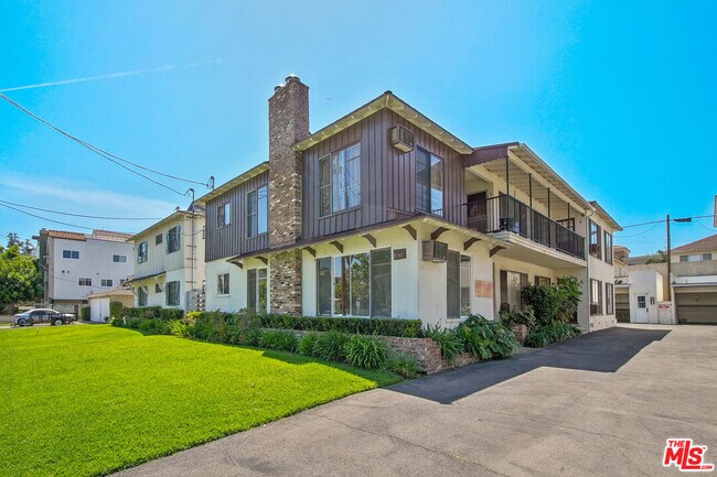 Building Photo - 5307 Vantage Ave