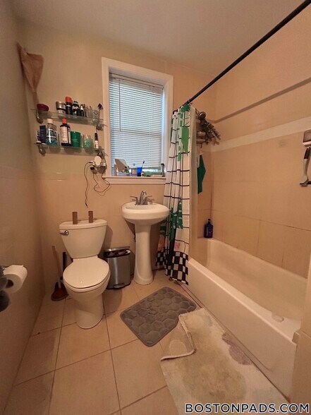 Building Photo - 101 Glenville Ave