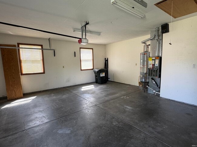 Building Photo - 6155 Glacier Dr