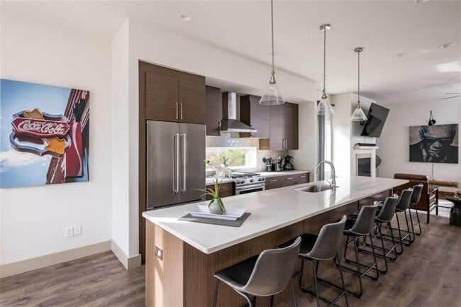 Building Photo - 37 Reynolds Square Ln