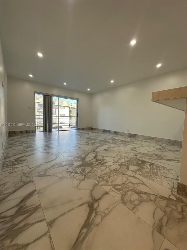 Building Photo - 4100 N 58th Ave