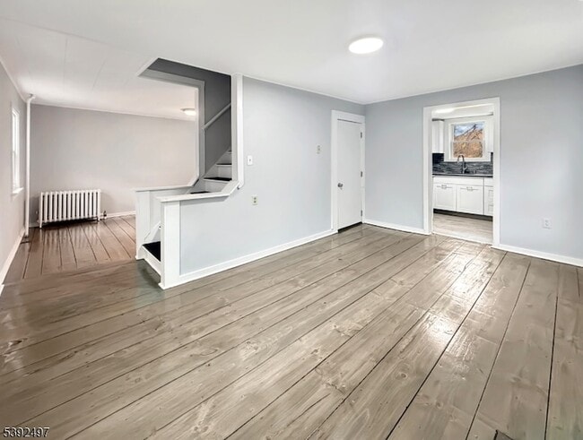 Building Photo - 5 Orams Ln