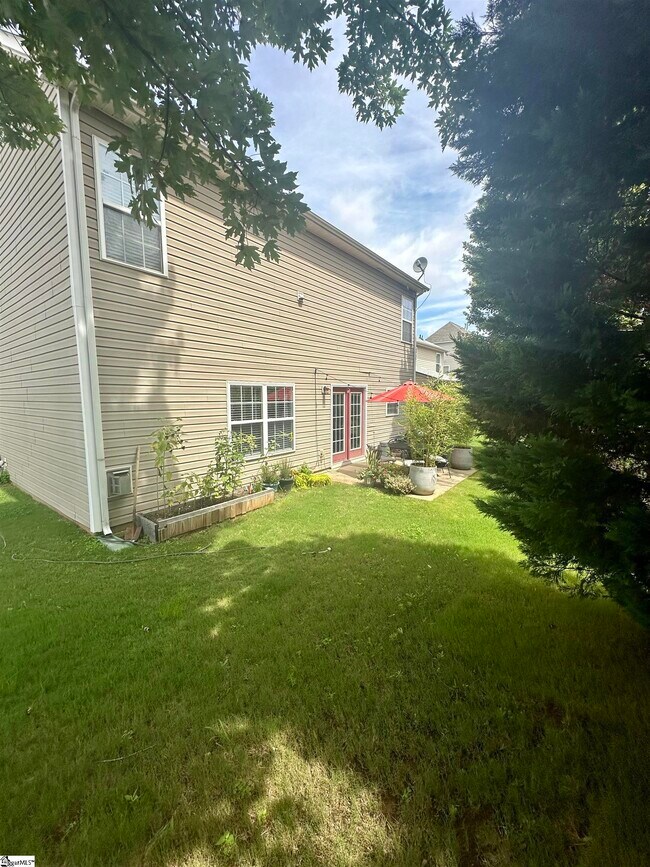 Building Photo - 200 Barbours Lane