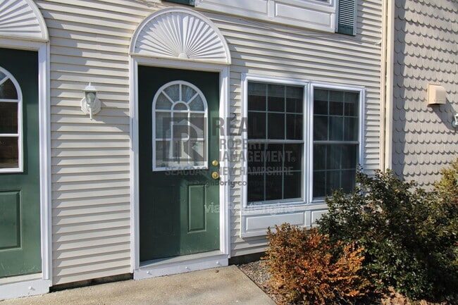 Building Photo - 93 Henry Law Ave