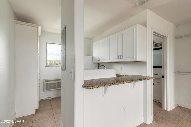 Building Photo - 3624 S Atlantic Ave