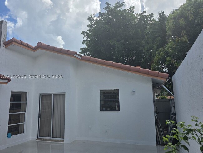 Building Photo - 15363 SW 77th Ln