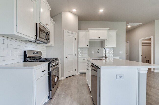 Building Photo - Modern New Construction in gated Delmar La...