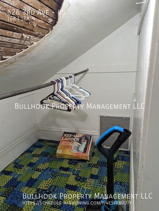 Building Photo - 1 bedroom furnished apartment Close to dow...