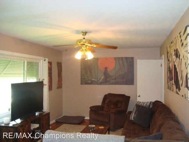 Building Photo - 3 br, 2 bath House - 5602 Morris Ave