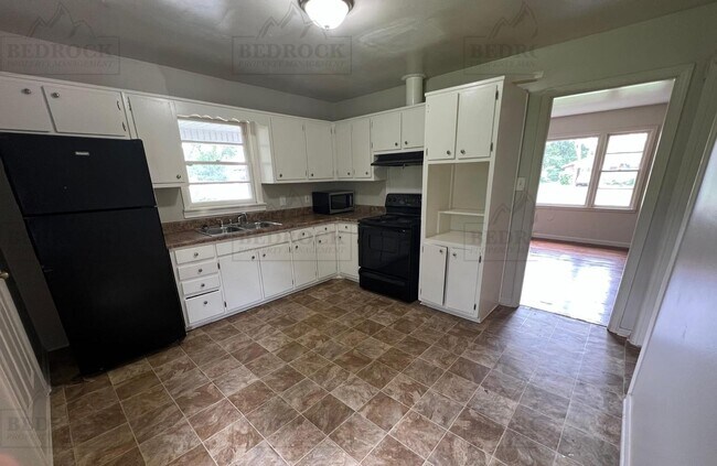 Building Photo - 2706 Norton Ave NW