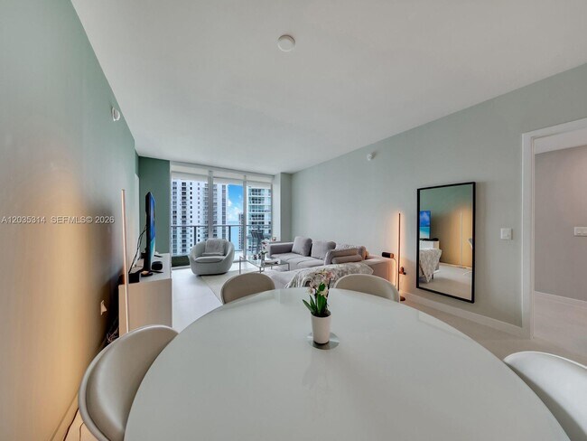 Building Photo - 1100 S Miami Ave
