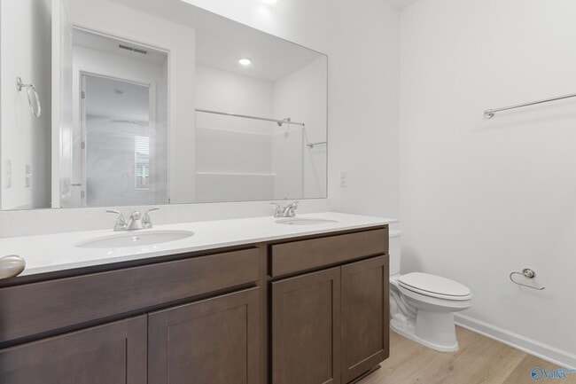 Building Photo - 104 Cavern Ct
