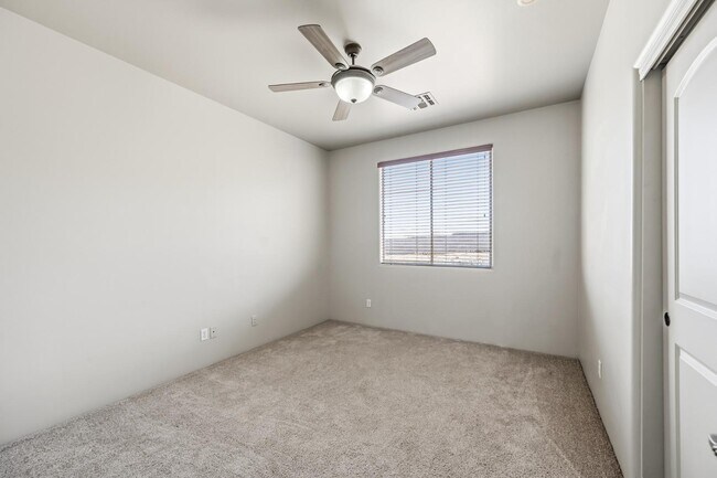 Building Photo - 3510 W Bohl St