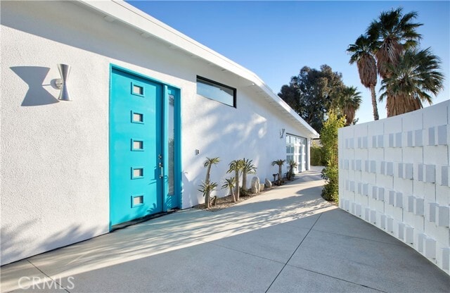 Building Photo - 516 E Racquet Club Rd