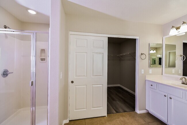 Building Photo - 8024 Carr Valley St