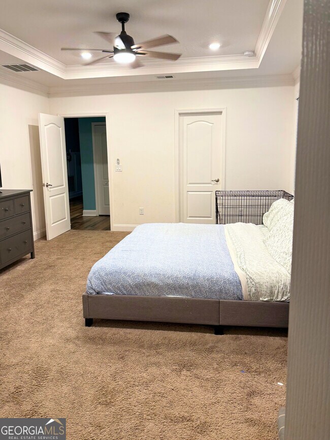 Building Photo - 208 Boatsman Way