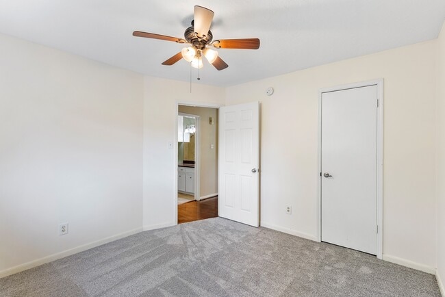 Building Photo - 15107 Easton Park Dr