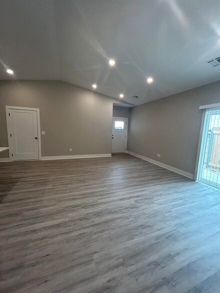 Building Photo - 12803 E Blake St