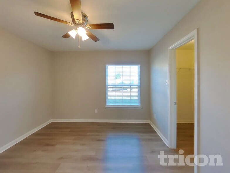 Building Photo - 1026 Barrymore Ln