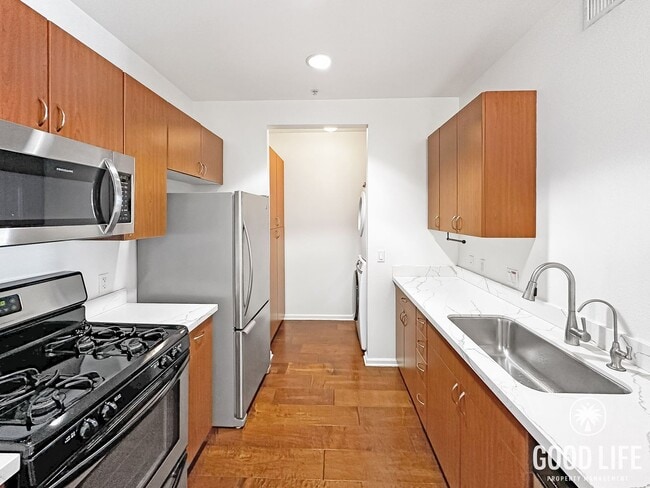 Building Photo - Resort-Style 1BR in Anaheim | Gym, Pool, Jacuzzi & Balcony