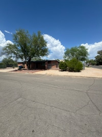 Building Photo - 1803 E Miles St