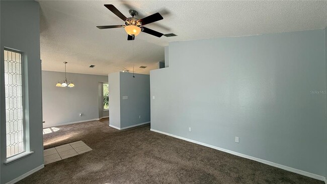 Building Photo - 310 Sunvista Ct