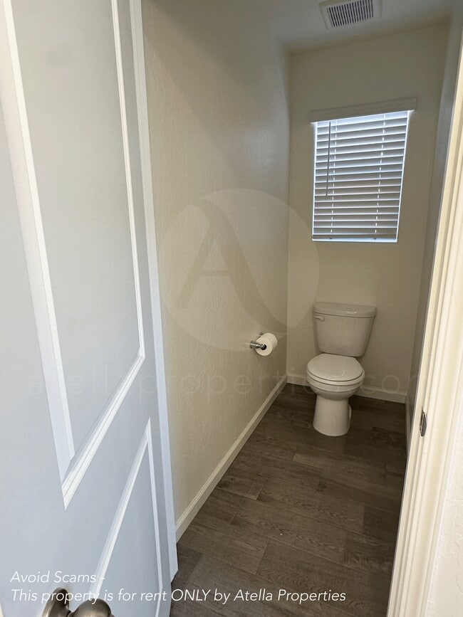 Building Photo - 1373 S Autumn Breeze Ct