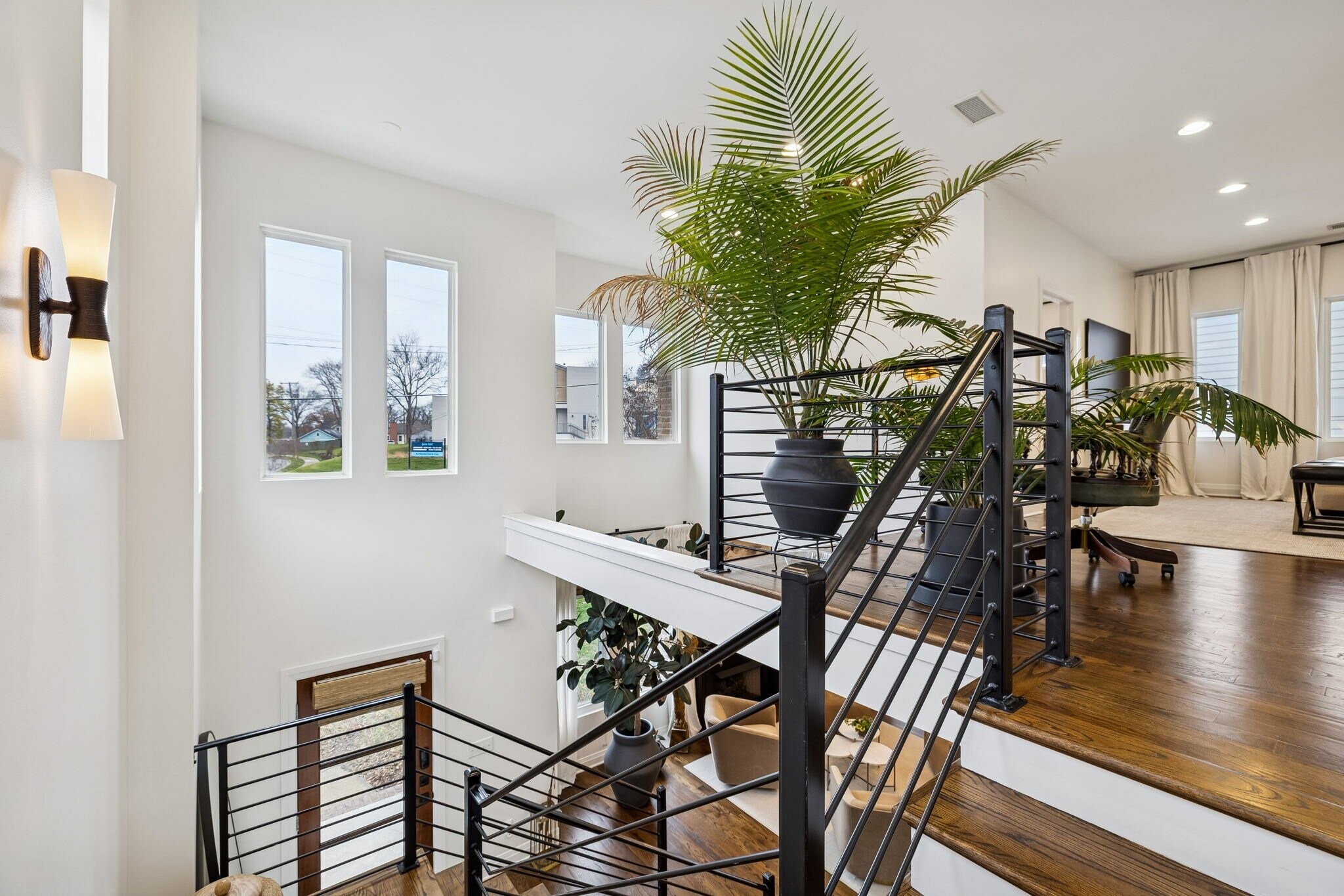 Building Photo - 914C Acklen Ave