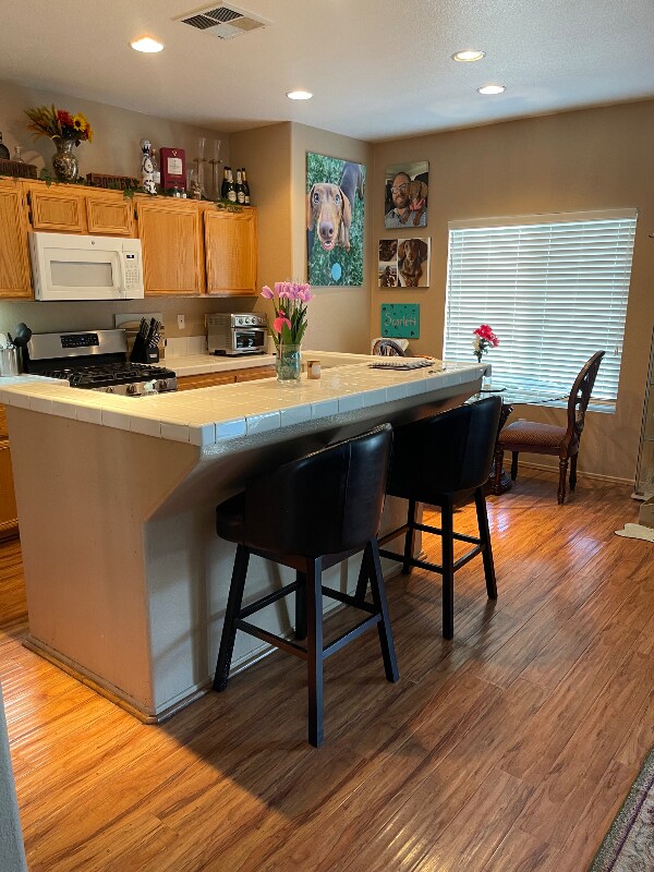 Building Photo - 1002 Calderon Wy