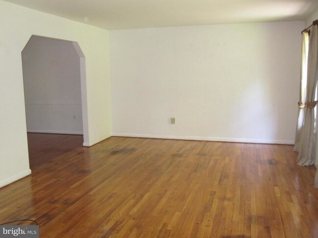 Building Photo - 7805 Ivymount Terrace