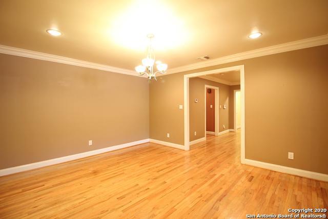 Building Photo - 307 Ridgemont Ave