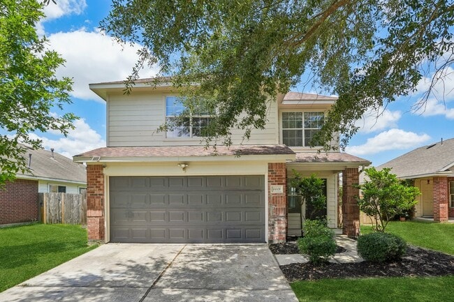 Building Photo - 4419 Crossvine Ave