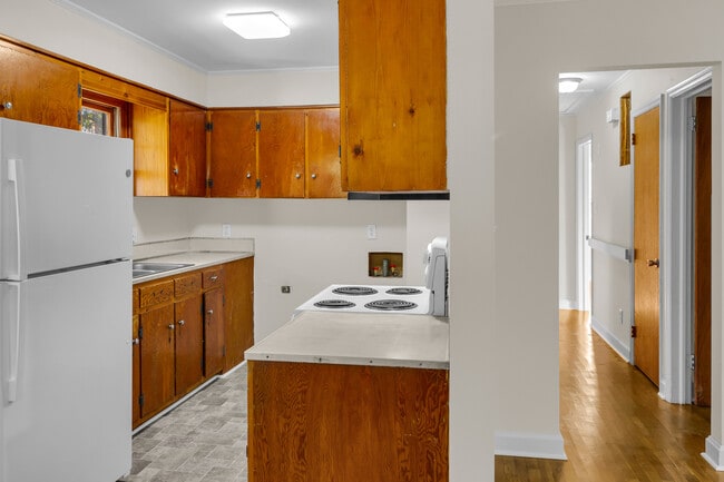 Building Photo - 3504 Powell St