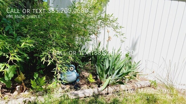 Building Photo - Beautiful, spacious 4 bedroom home in Tayl...